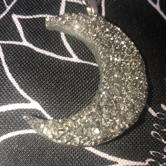 Blue mermaid druzy moon choker - Picture 2 of 9